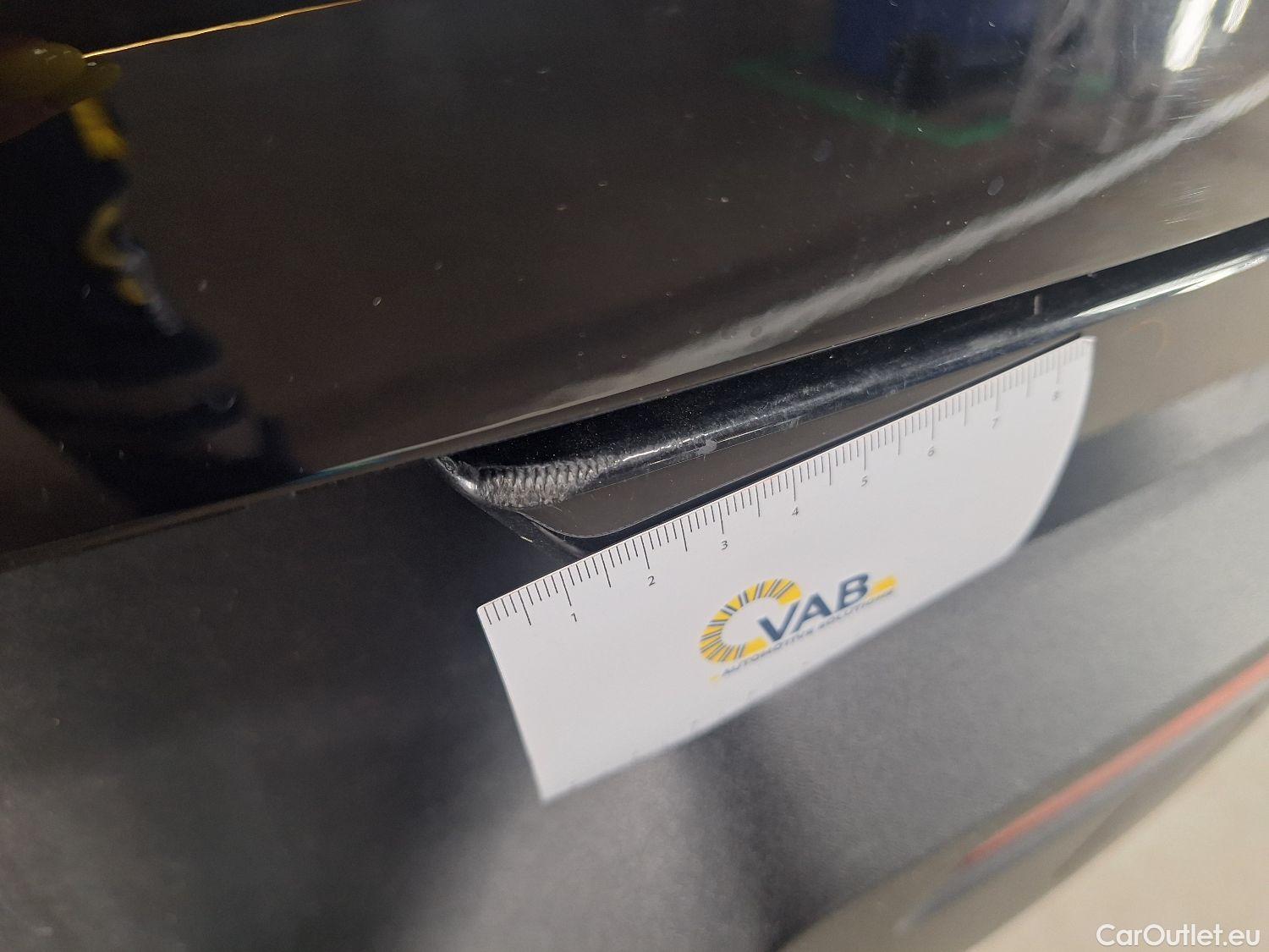  Volvo  XC 40 Volvo, XC40 '17 PHEV, Volvo XC40 T4 Recharge Geartronic R-Design 5d #22