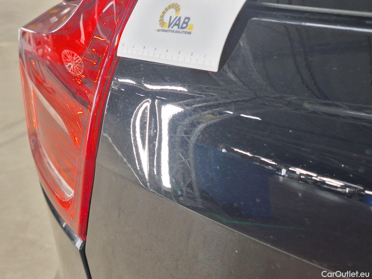  Volvo  XC 40 Volvo, XC40 '17 PHEV, Volvo XC40 T4 Recharge Geartronic R-Design 5d #24