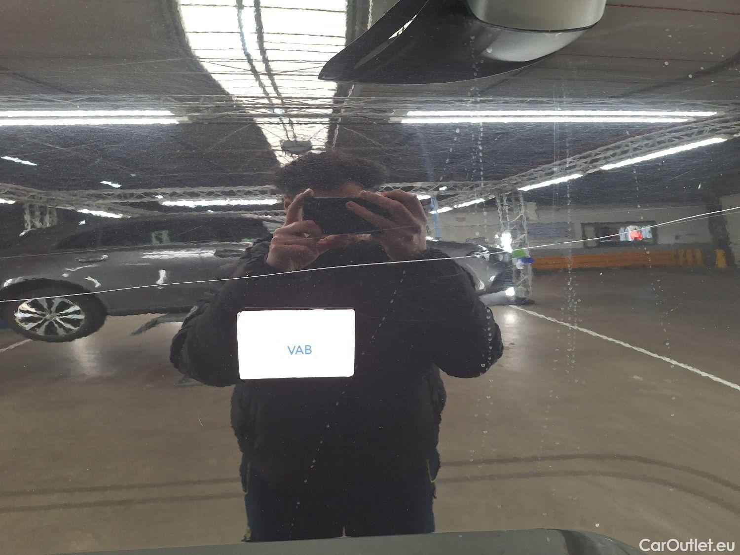  Volvo  XC 40 Volvo, XC40 '17, Volvo XC40 T5 Recharge Geartronic Inscription Expr #19