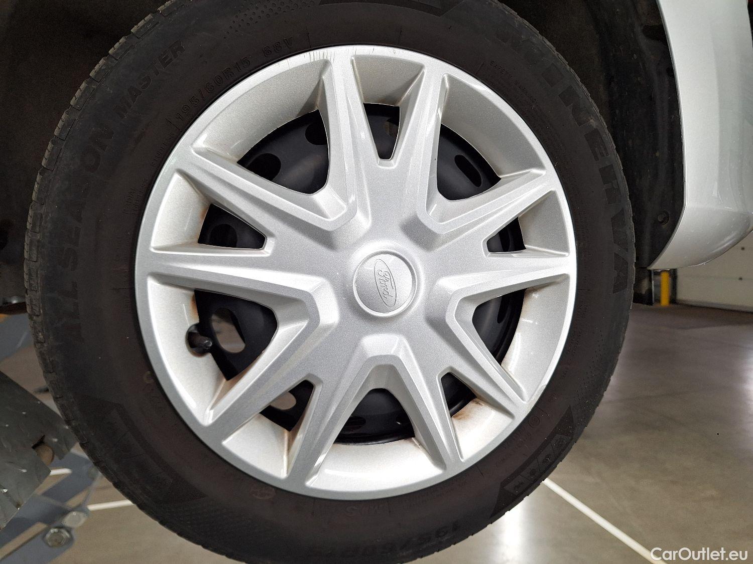  Ford  Fiesta Ford,  '17, Ford  1.1i 52kW Business Class 5d #5