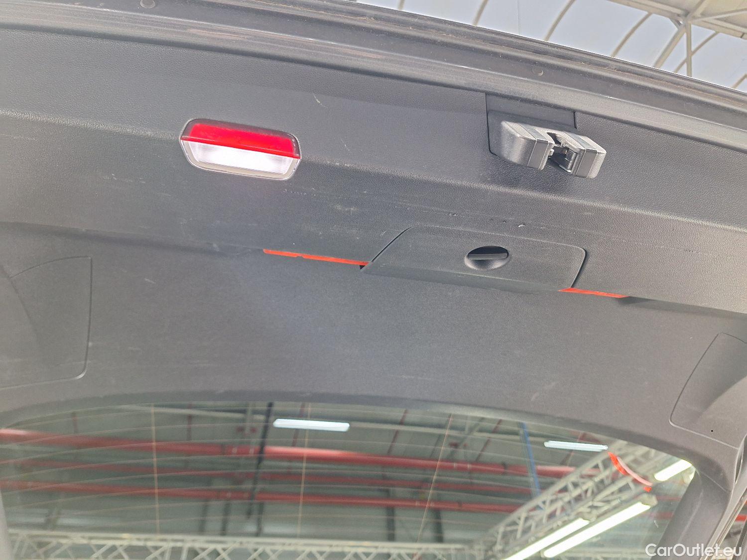  Volkswagen  Tiguan VW,  Allspace '17, Volkswagen  Allspace 1.5 TSI ACT DSG7 Comfor #29