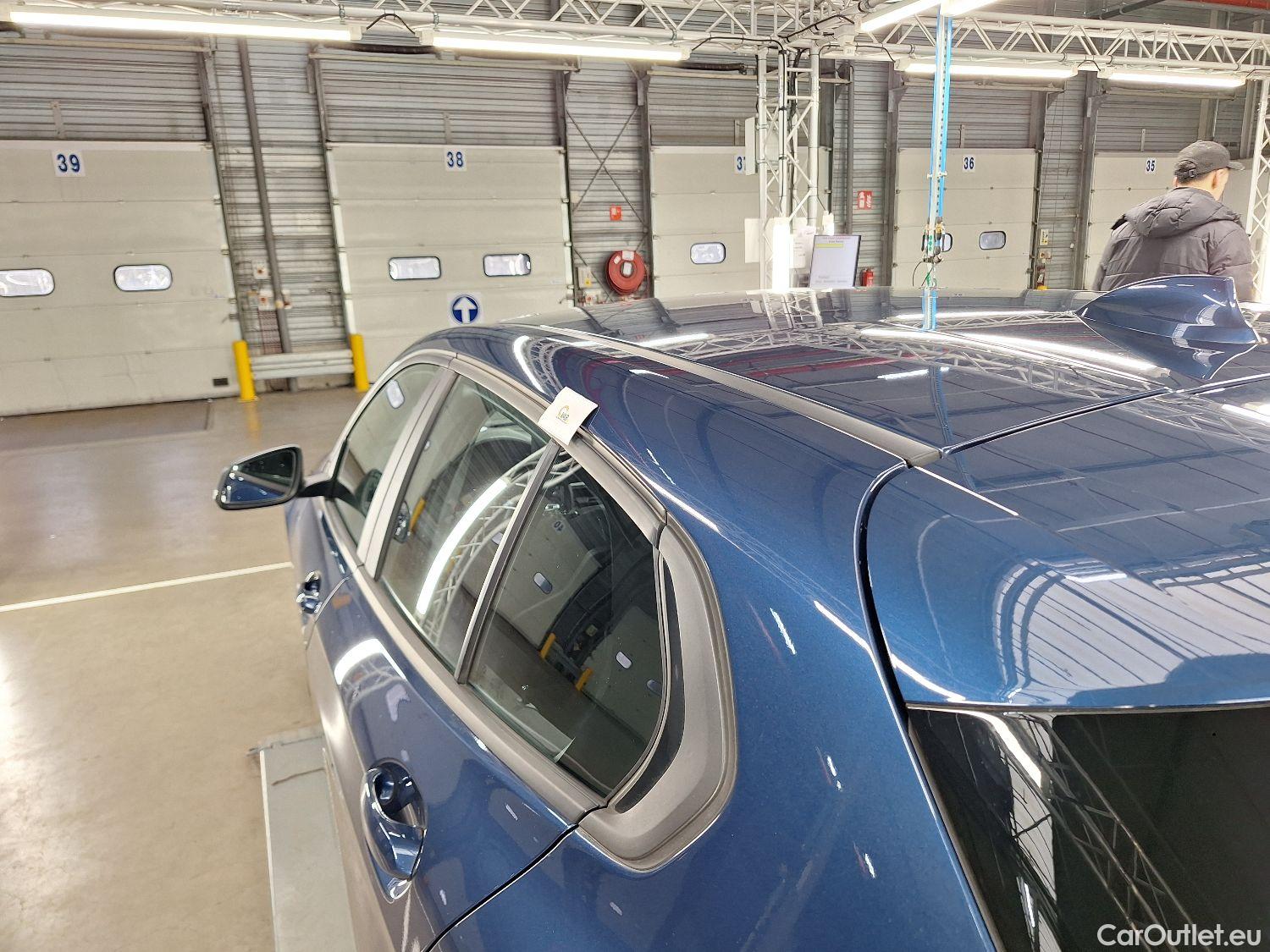  Bmw  Serie 1 BMW, 1-serie '19, BMW 1 Reeks Hatch 116d (85 kW) 5d #37