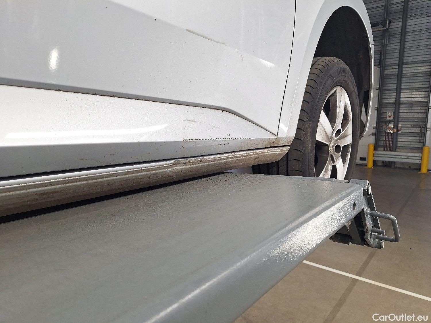  Skoda  Superb Skoda,  Combi FL'19, Skoda  Combi 2.0 CRTDI 90kW DSG7 Clever 5d #3