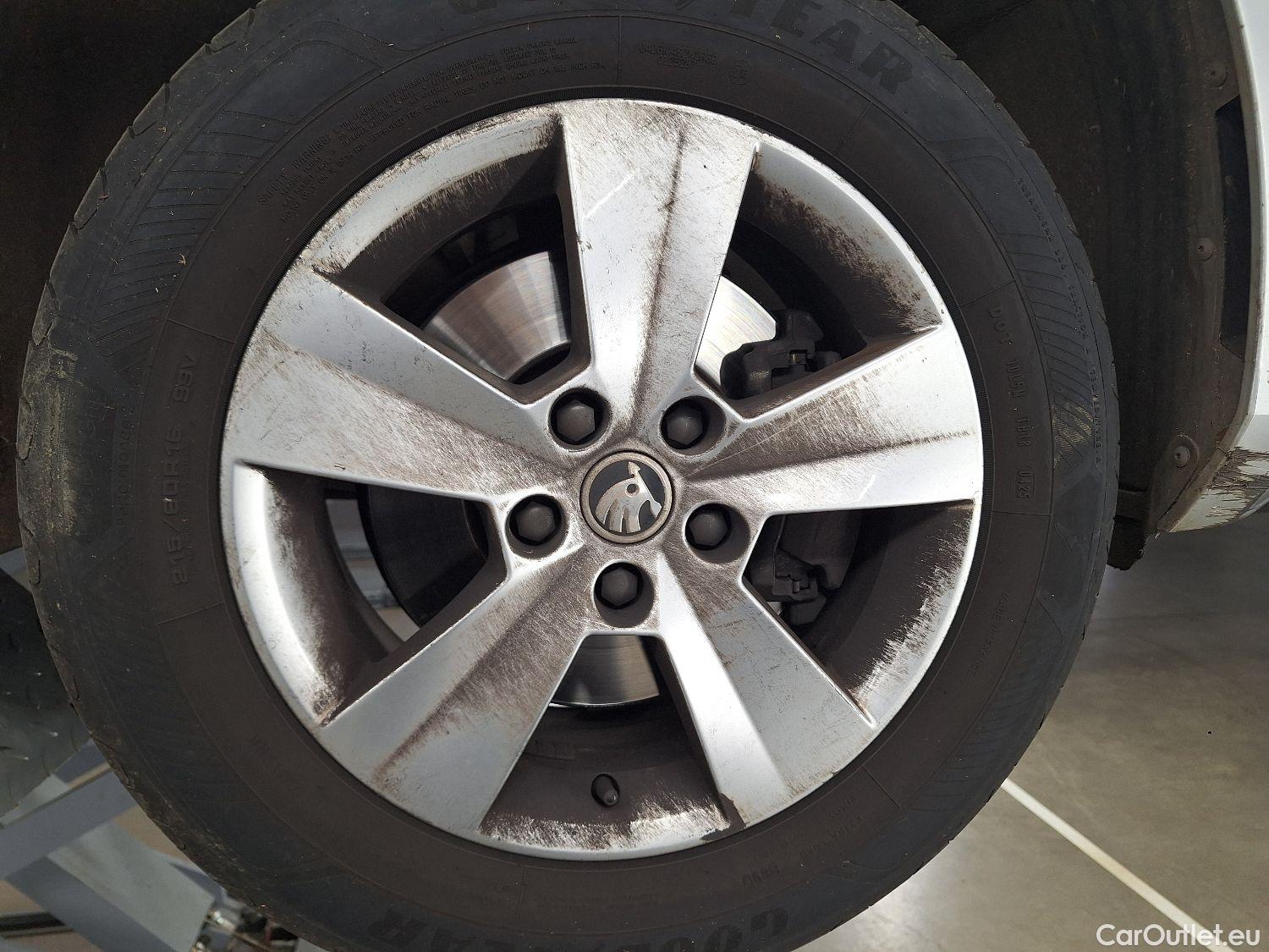  Skoda  Superb Skoda,  Combi FL'19, Skoda  Combi 2.0 CRTDI 90kW DSG7 Clever 5d #1