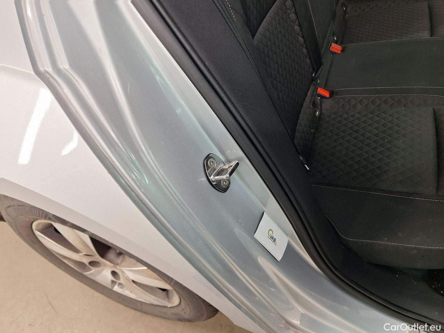  Skoda  Superb Skoda,  Combi FL'19, Skoda  Combi 2.0 CRTDI 90kW DSG7 Clever 5d #42