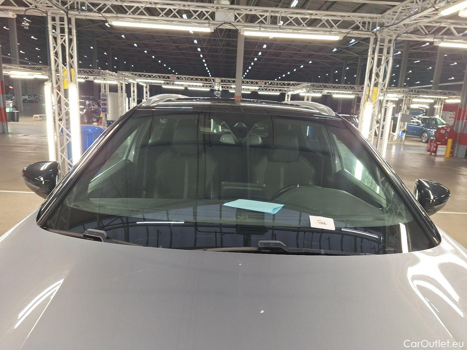  Peugeot  5008 Peugeot,  '16, Peugeot  1.5 BlueHDi 96kW S&S EAT8 GT Line 5d 7pl #1