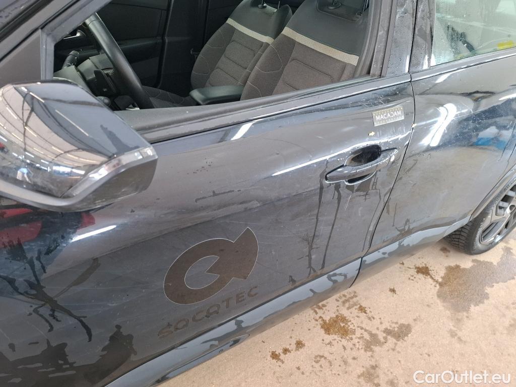  Citroen  C4 CITROEN  X / 2022 / 4P / Berline PureTech 130 S&S EAT8 Feel Pack #3