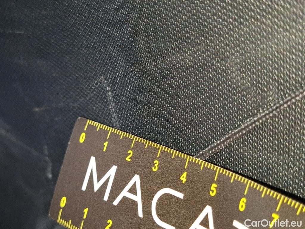  Ford  Kuga FORD  / 2019 / 5P / SUV 2.5 Duratec 225 ch PHEV eCVT St Line X #6