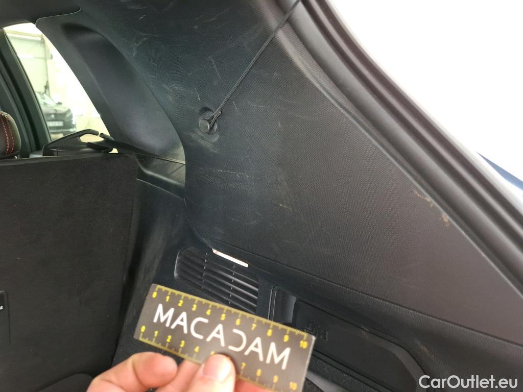  Ford  Kuga FORD  / 2019 / 5P / SUV 2.5 Duratec 225 ch PHEV eCVT St Line X #4