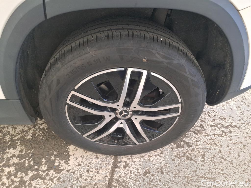  Mercedes  GLA MERCEDES-BENZ  / 2020 / 5P / SUV 1.3  200 PROGRESSIVE LINE DCT #20