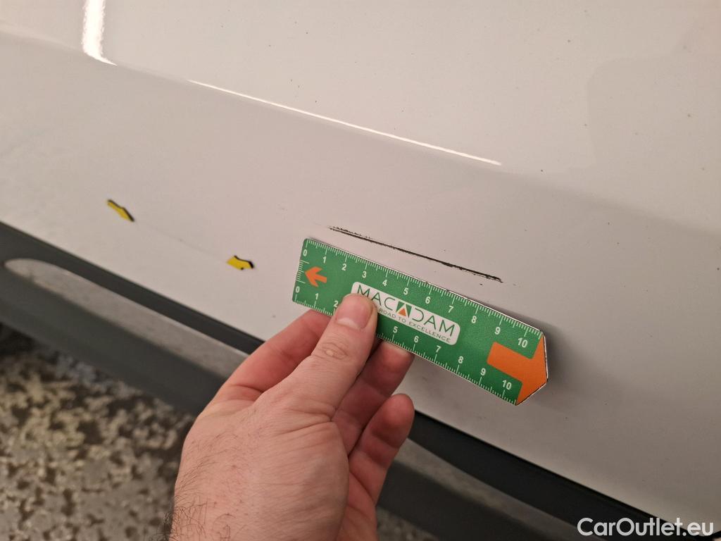  Mercedes  GLA MERCEDES-BENZ  / 2020 / 5P / SUV 1.3  200 PROGRESSIVE LINE DCT #3