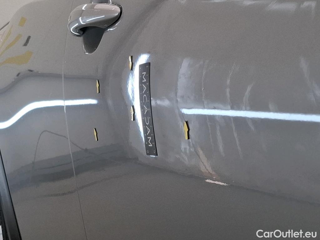  Nissan  Juke NISSAN  / 2019 / 5P / Crossover Hybrid 145 Tekna #12