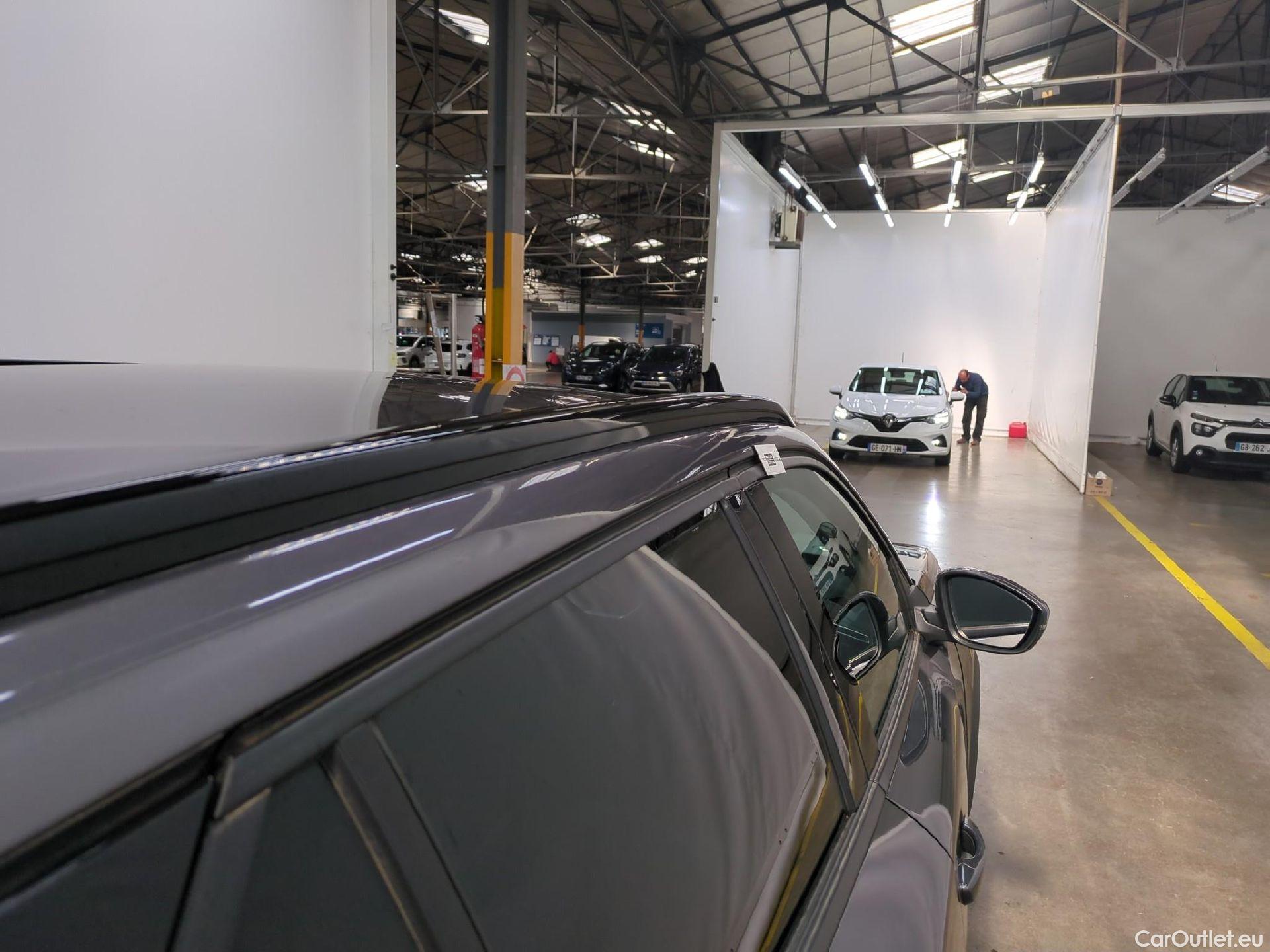  Peugeot  2008  Allure 1.5 HDi 130CV BVA8 E6d #11