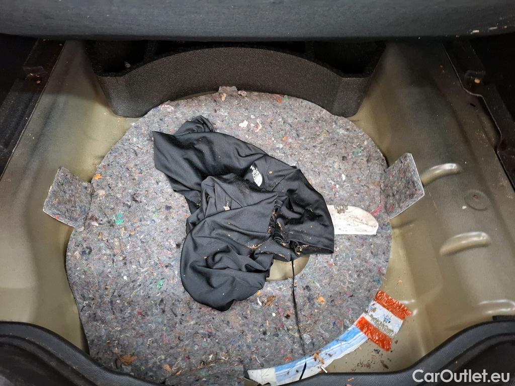  Citroen  C4 CITROEN  X / 2022 / 4P / Berline PureTech 130 S&S EAT8 Feel Pack #27