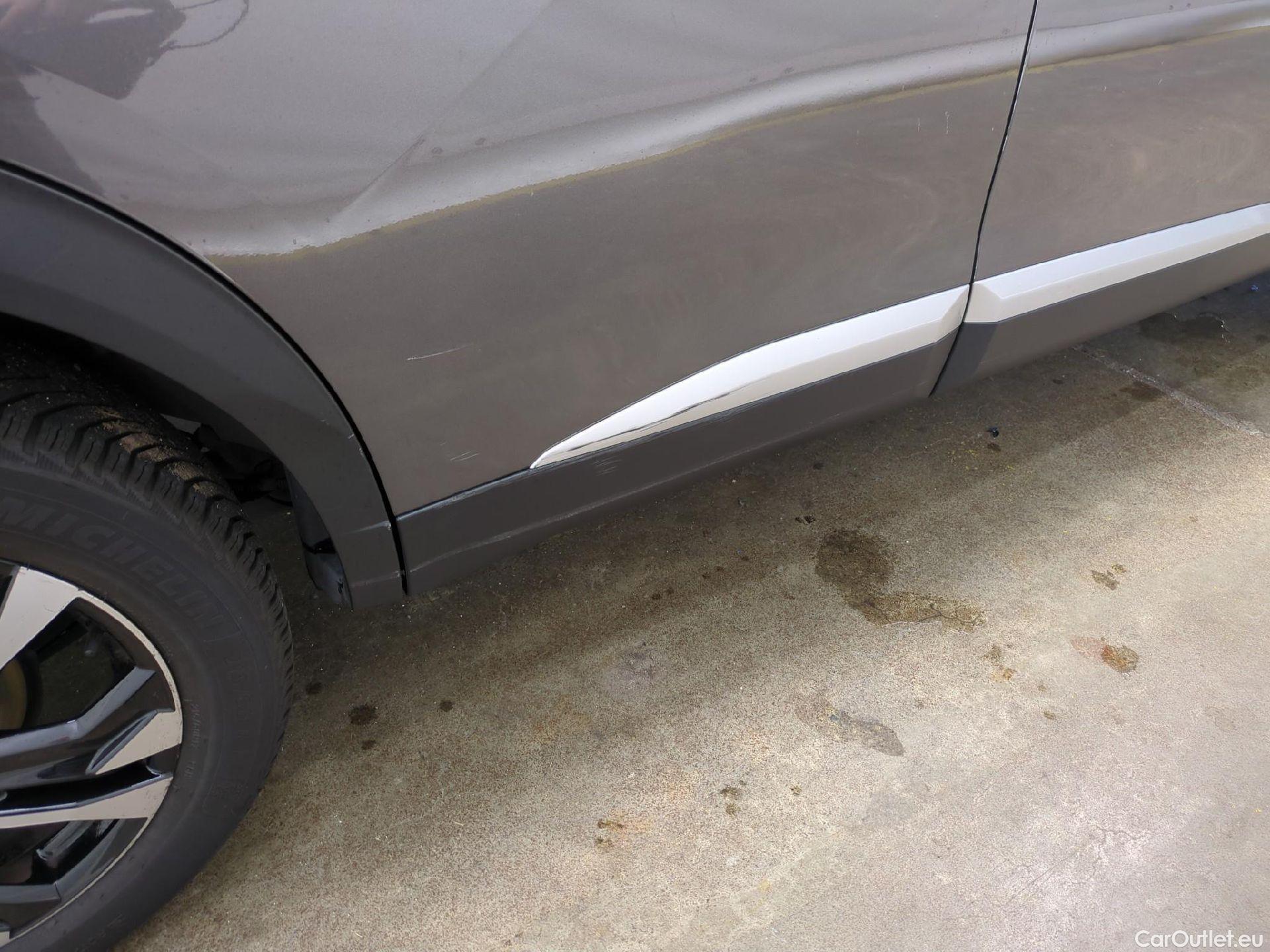  Peugeot  2008  Allure 1.5 HDi 130CV BVA8 E6d #14