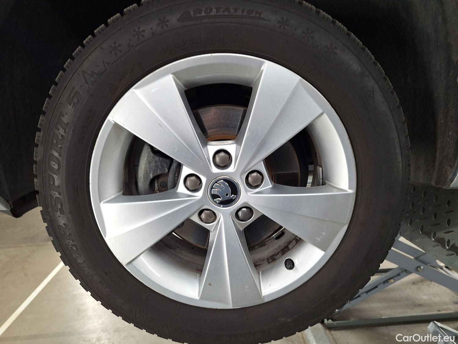  Skoda  Octavia Skoda,  Combi '20, Skoda  Combi 2.0 CRTDI 85kW Ambition 5d #12