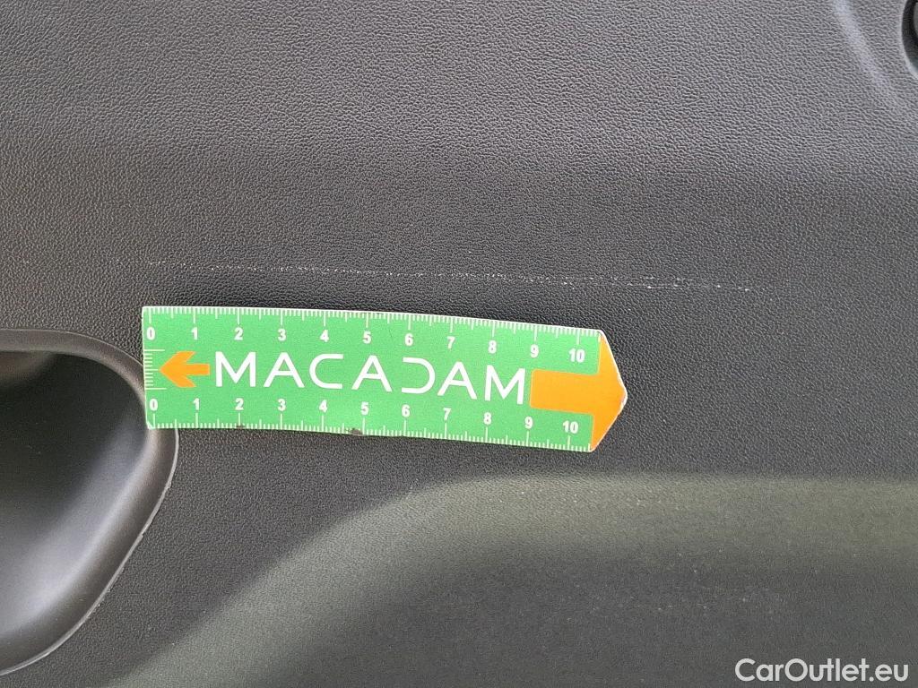  Peugeot  2008 PEUGEOT  5p Crossover BlueHDi 100 ¤6.c S&S ACTIVE BUSINESS #24