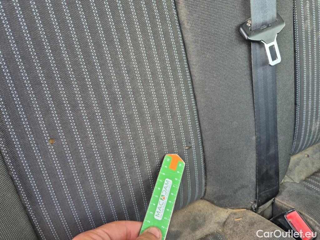  Ford  Transit FORD  / 2013 / 4P / furgón 350 96kW L3H2 Van Trend Delantera #33