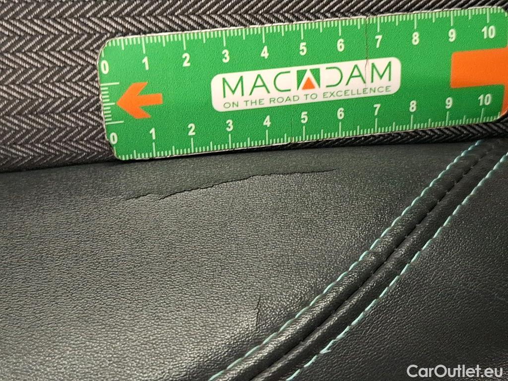  Peugeot  5008  Allure Pack 1.5 HDi 130CV BVA8 7 Sieges E6d #25