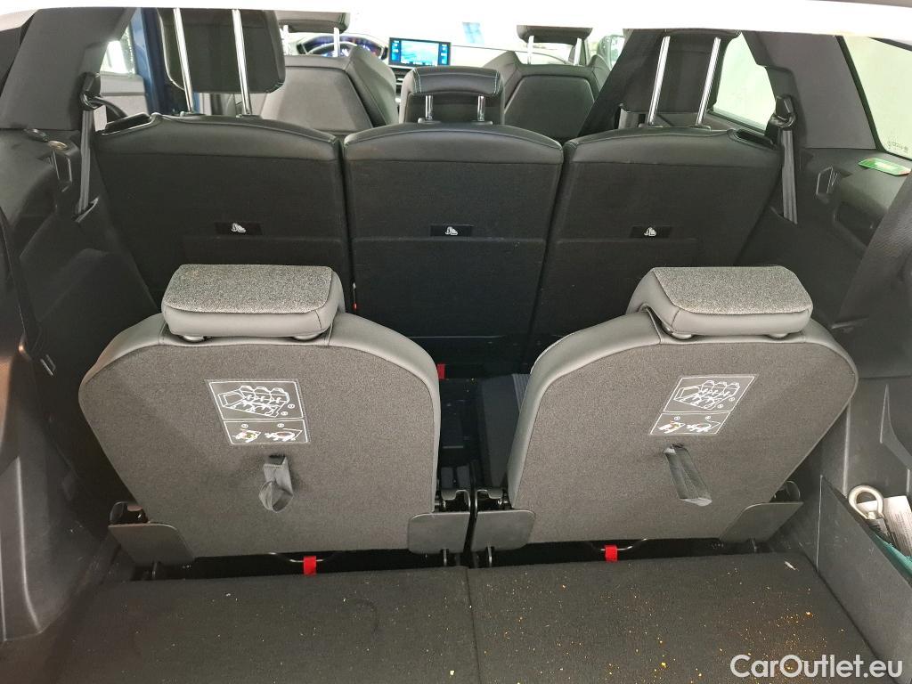  Peugeot  5008  Allure Pack 1.5 HDi 130CV BVA8 7 Sieges E6d #1