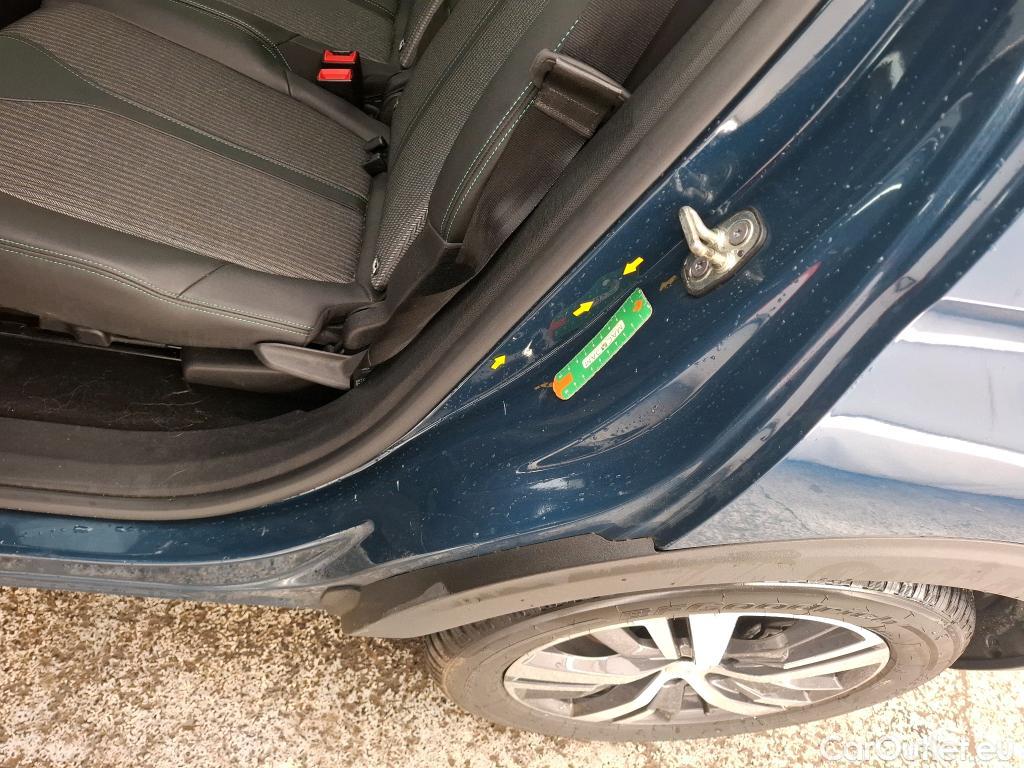  Peugeot  5008  Allure Pack 1.5 HDi 130CV BVA8 7 Sieges E6d #30