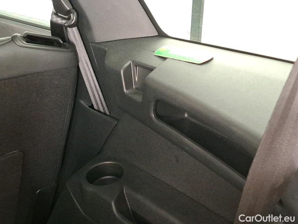  Peugeot  5008  Allure Pack 1.5 HDi 130CV BVA8 7 Sieges E6d #2