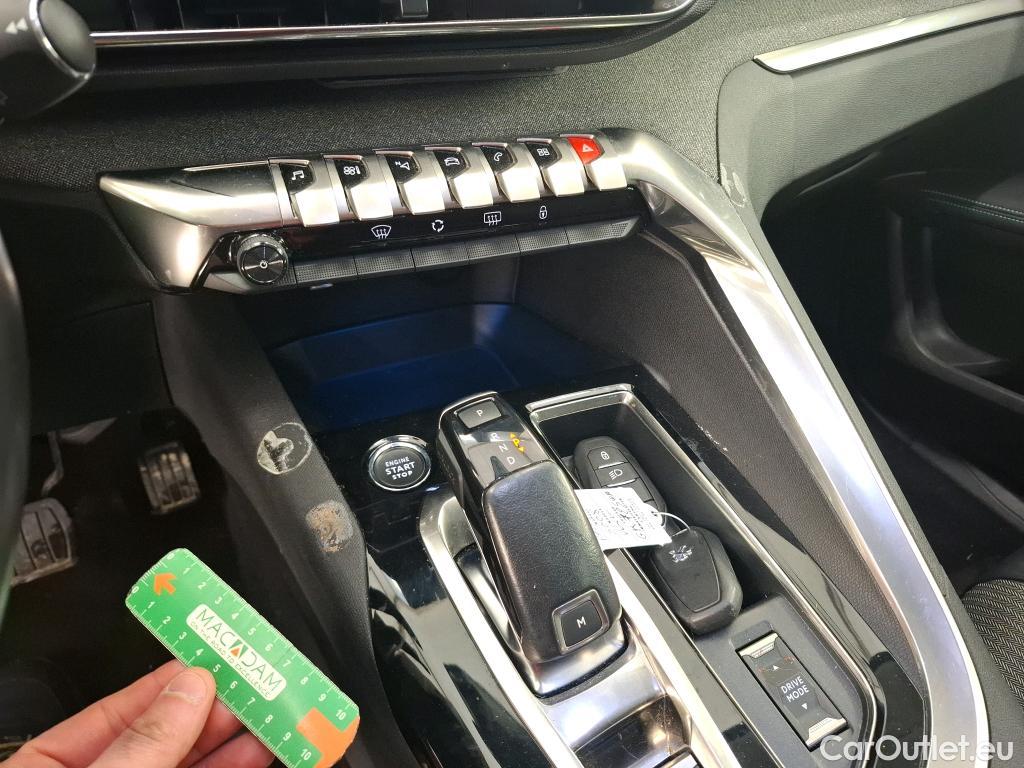  Peugeot  5008  Allure Pack 1.5 HDi 130CV BVA8 7 Sieges E6d #55