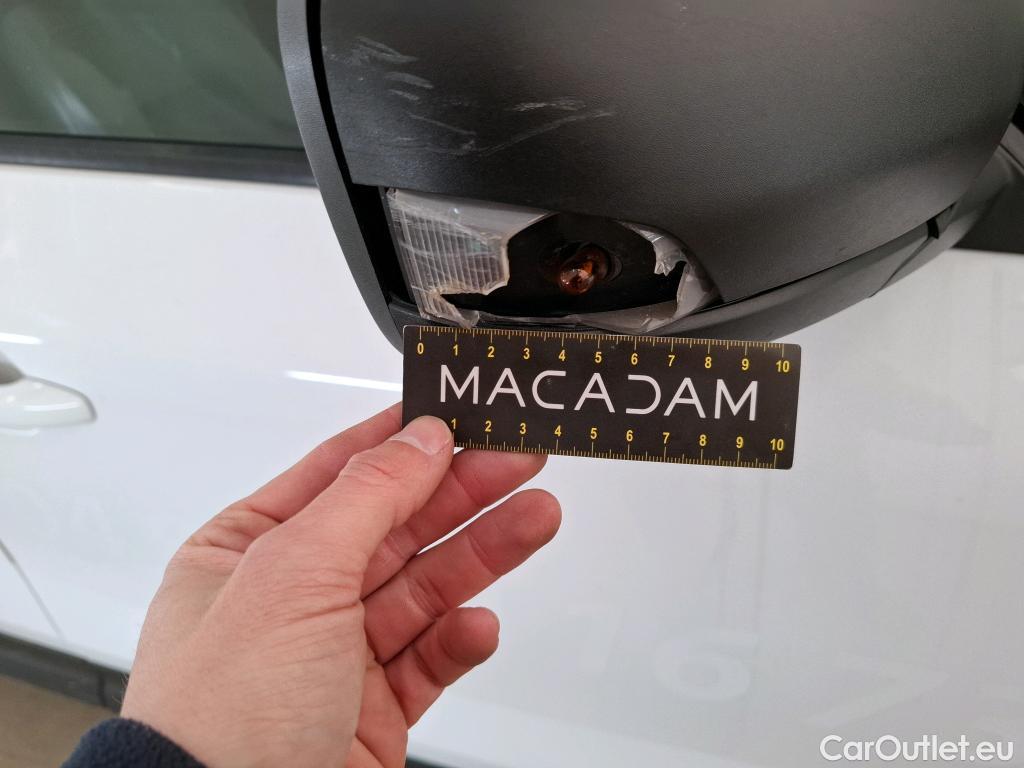  Renault  Kangoo RENAULT  / 2021 / 4P / Fourgonnette Extra - Blue dCi95 Sésame Ouvre Toi #64