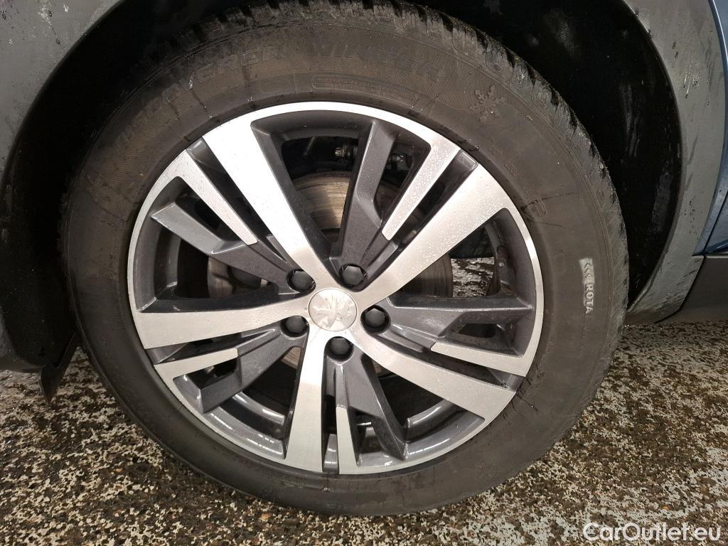  Peugeot  5008  Allure Pack 1.5 HDi 130CV BVA8 7 Sieges E6d #29