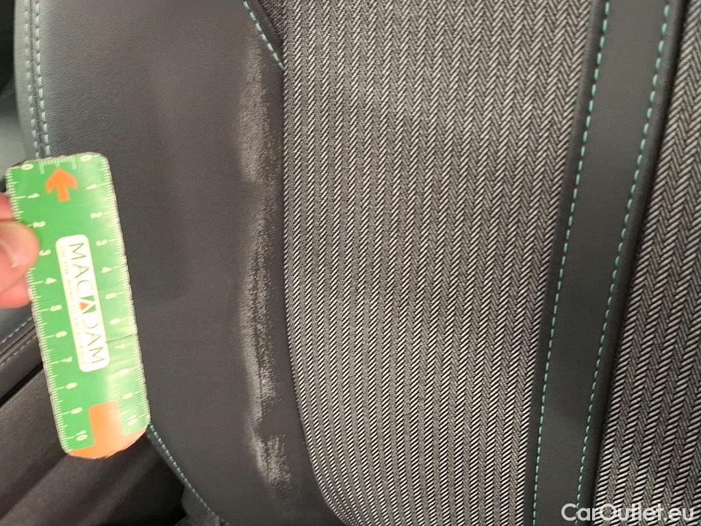  Peugeot  5008  Allure Pack 1.5 HDi 130CV BVA8 7 Sieges E6d #48