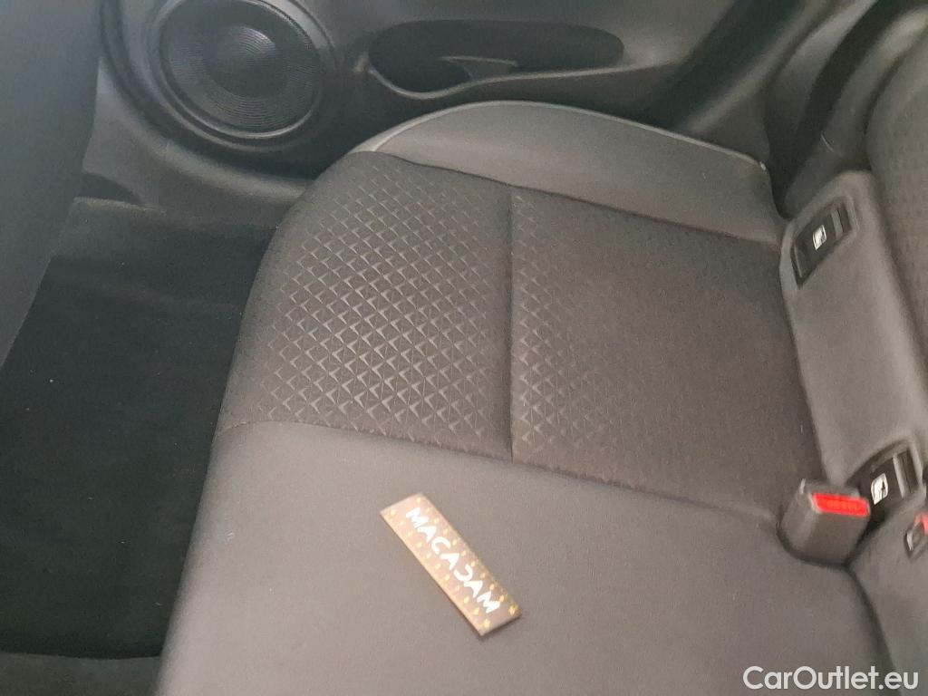  Nissan  Juke NISSAN  / 2019 / 5P / Crossover Hybrid 145 Business+ #37