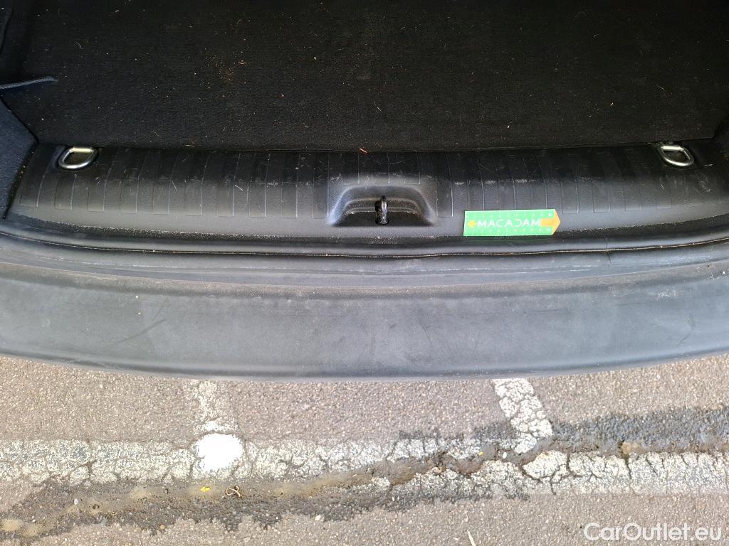  Peugeot  2008 PEUGEOT  5p Crossover BlueHDi 100 ¤6.c S&S ACTIVE BUSINESS #44