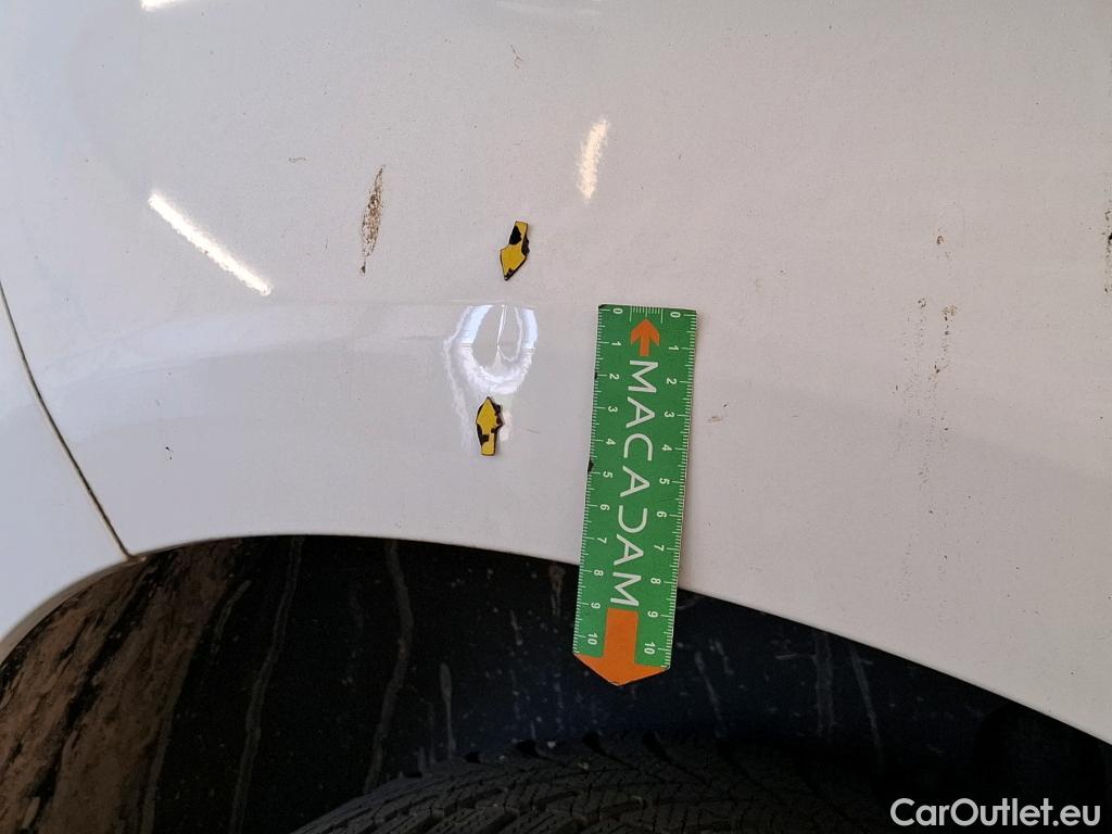  Peugeot  2008 PEUGEOT  5p Crossover BlueHDi 100 ¤6.c S&S ACTIVE BUSINESS #29