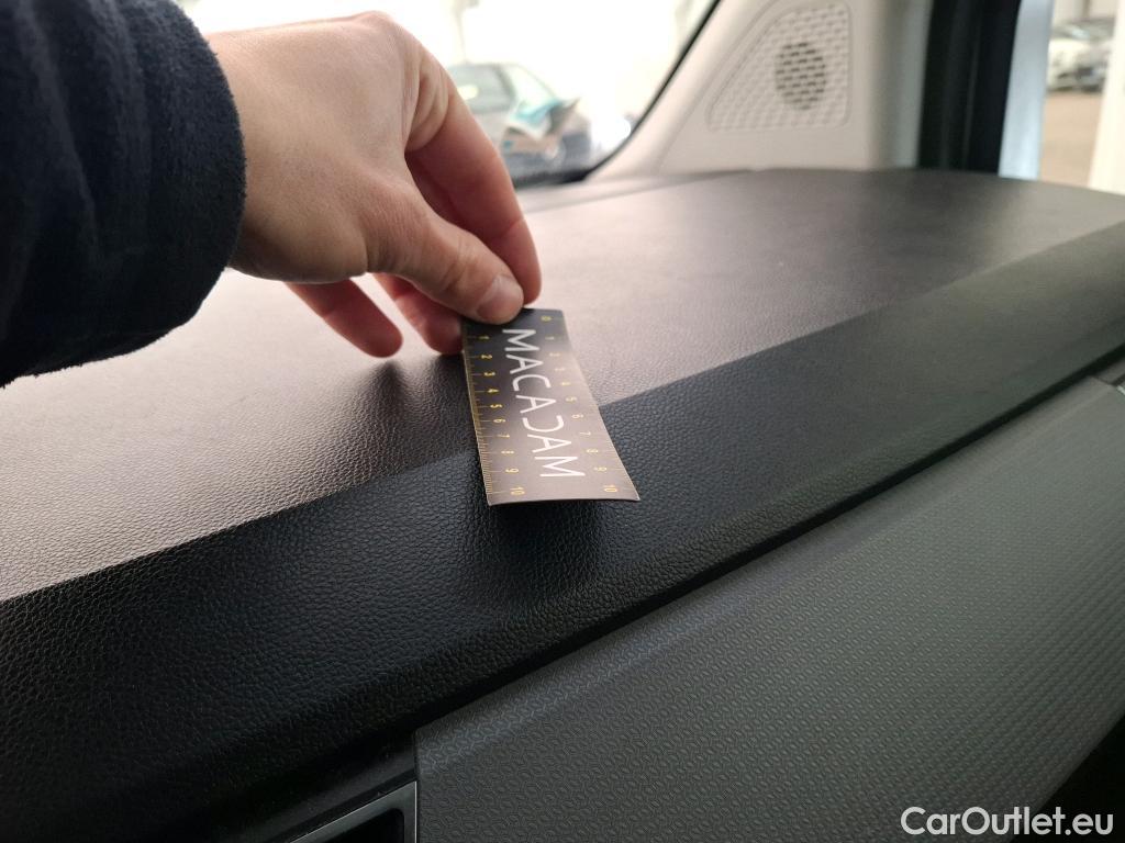  Renault  Kangoo RENAULT  / 2021 / 4P / Fourgonnette Extra - Blue dCi95 Sésame Ouvre Toi #130