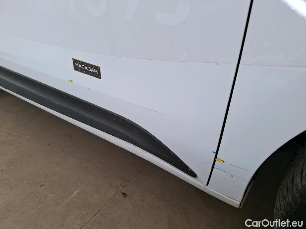  Renault  Kangoo RENAULT  / 2021 / 4P / Fourgonnette Extra - Blue dCi95 Sésame Ouvre Toi #110