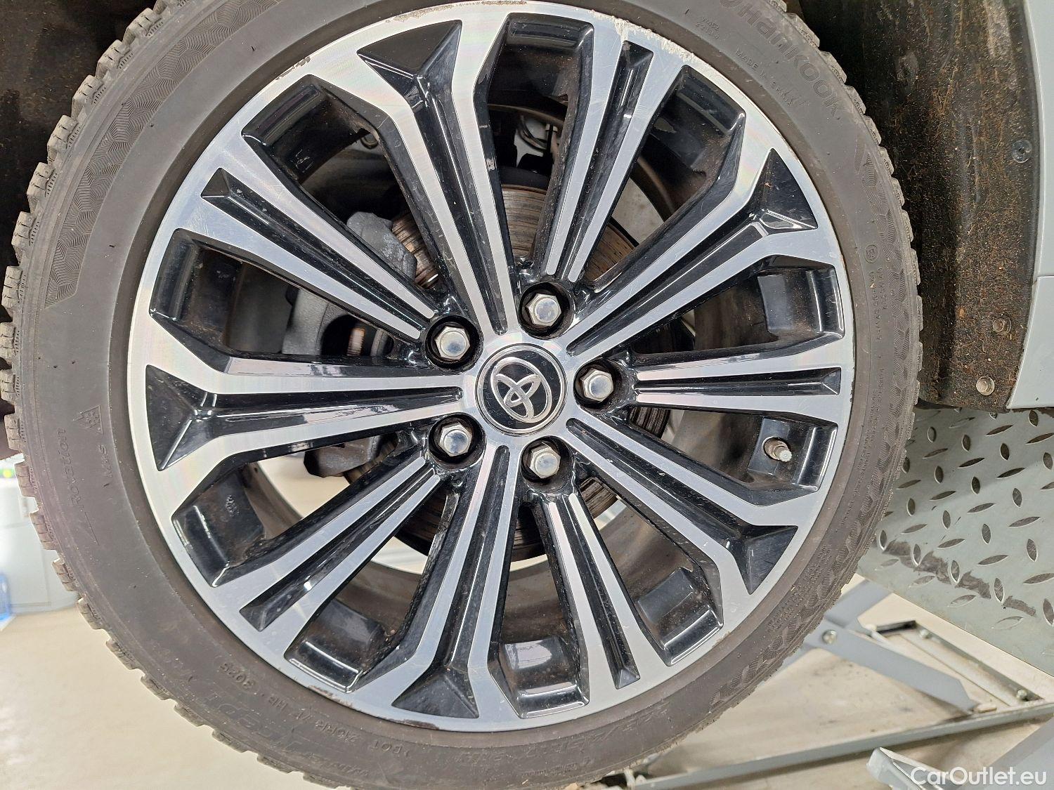  Toyota  Corolla Toyota,  TS '19, Toyota  Touring Sports 1.8 Hybrid Premium e #20