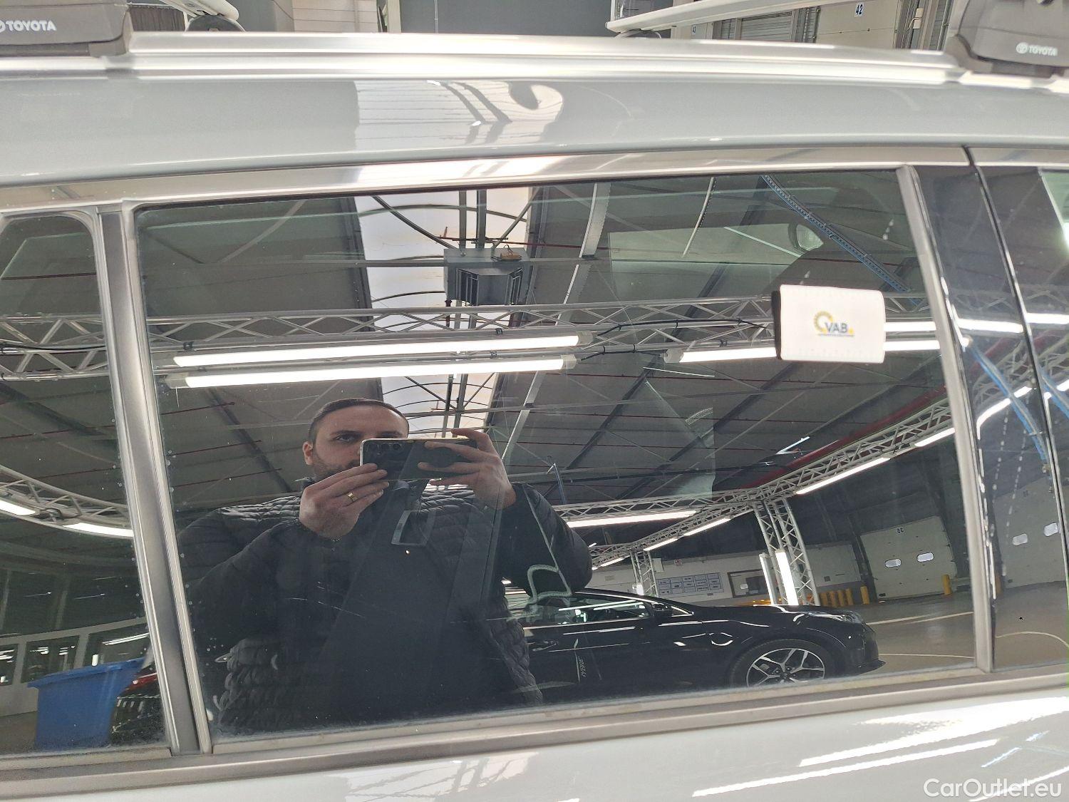  Toyota  Corolla Toyota,  TS '19, Toyota  Touring Sports 1.8 Hybrid Premium e #49