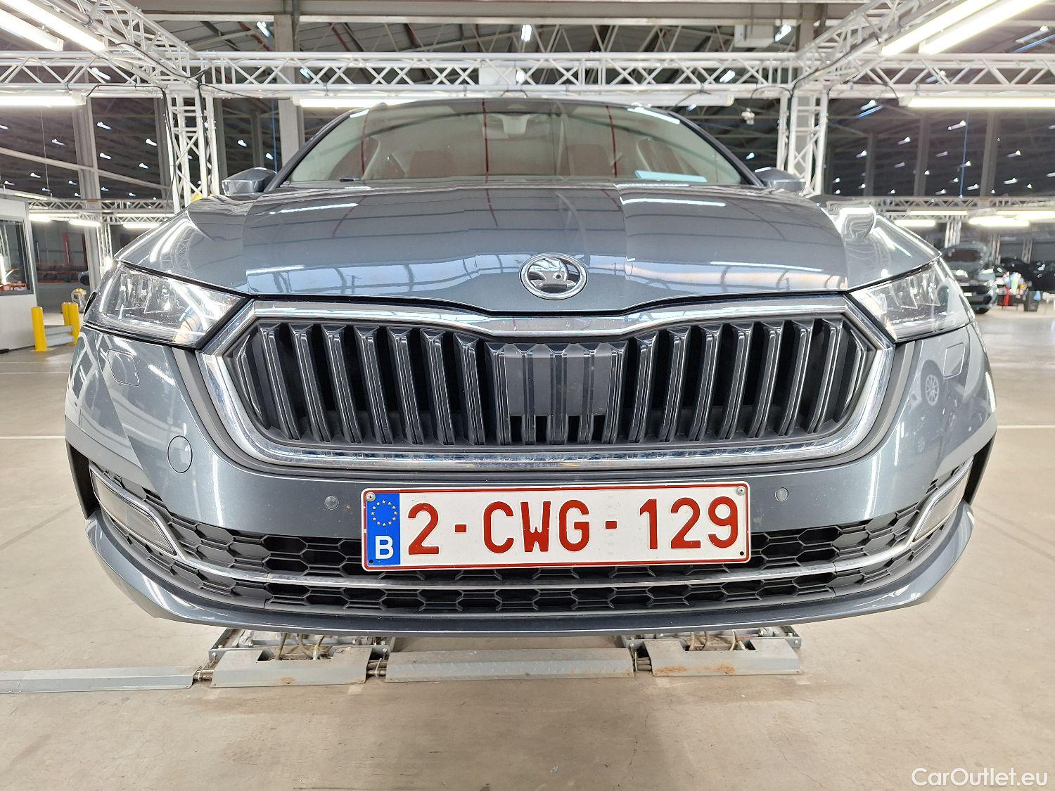  Skoda  Octavia Skoda,  Combi '20, Skoda  Combi 2.0 CRTDI 85kW Clever 5d #56