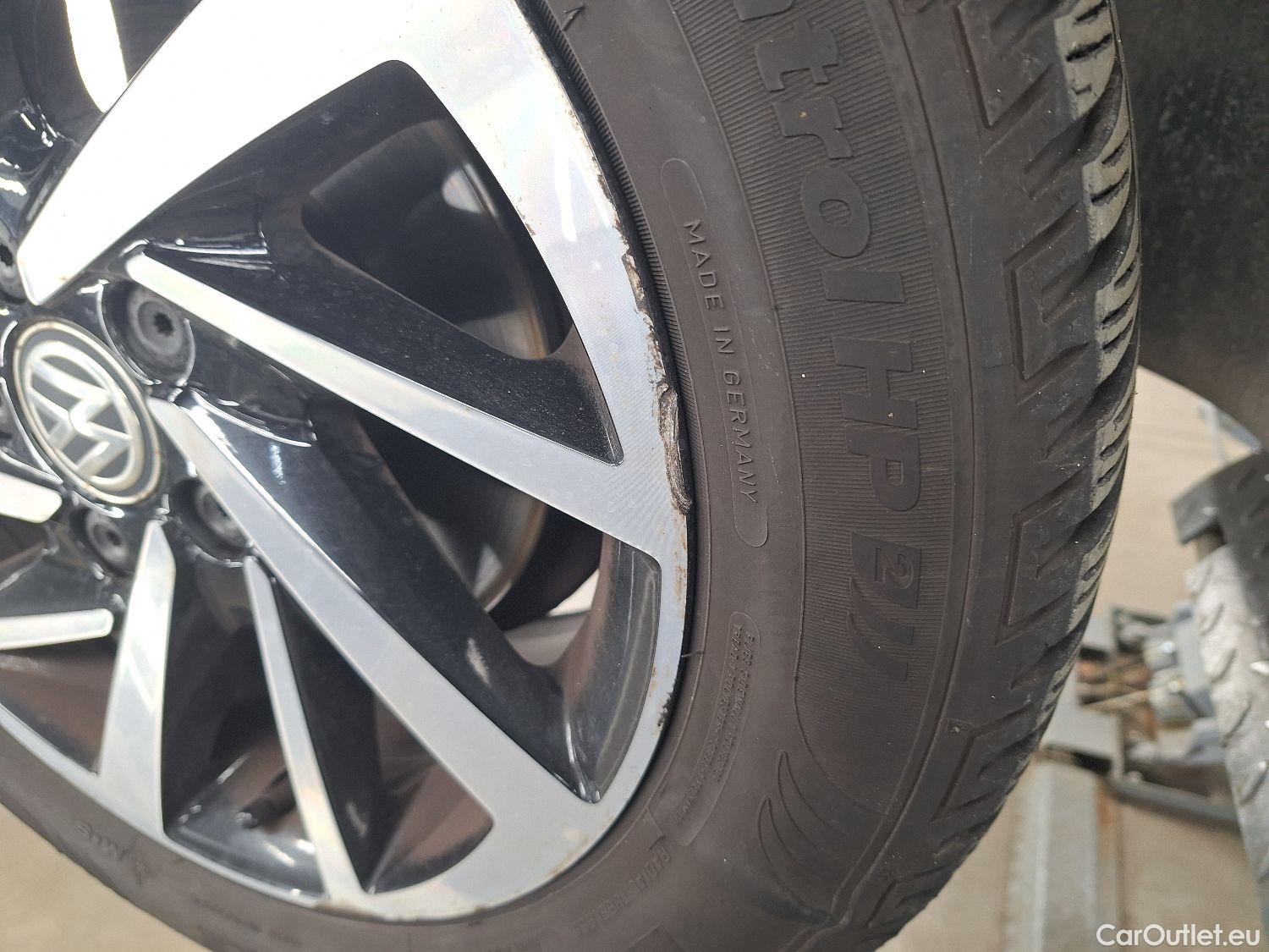  Volkswagen  Golf  VW, VII Var.FL'16, Volkswagen Variant 1.6 TDi SCR 85kW Join 5d #36