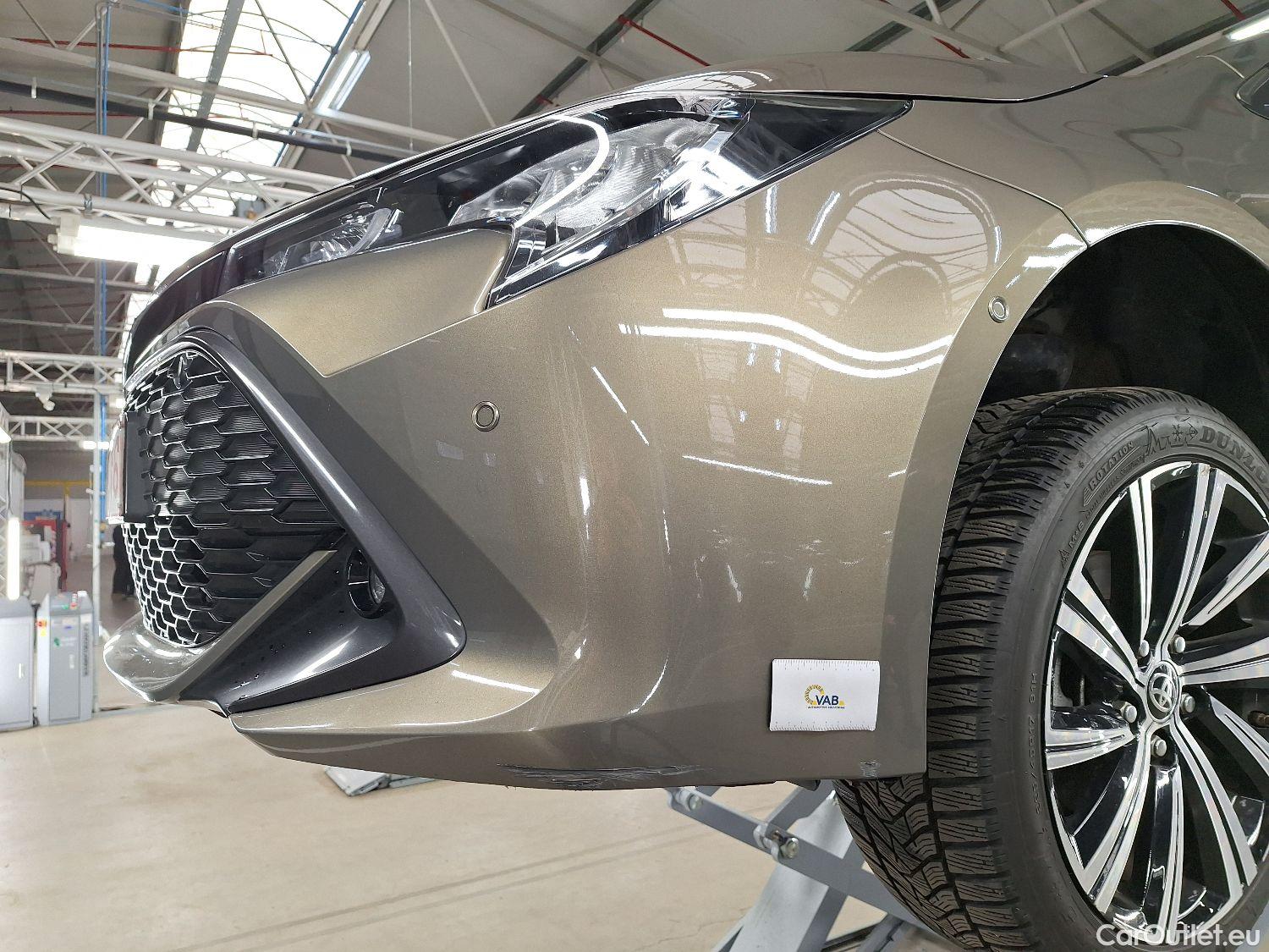  Toyota  Corolla Toyota,  TS '19, Toyota  Touring Sports 1.8 Hybrid Style e-C #5