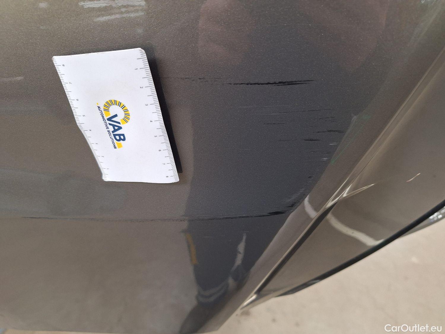  Toyota  Corolla Toyota,  TS '19, Toyota  Touring Sports 1.8 Hybrid Style e-C #25