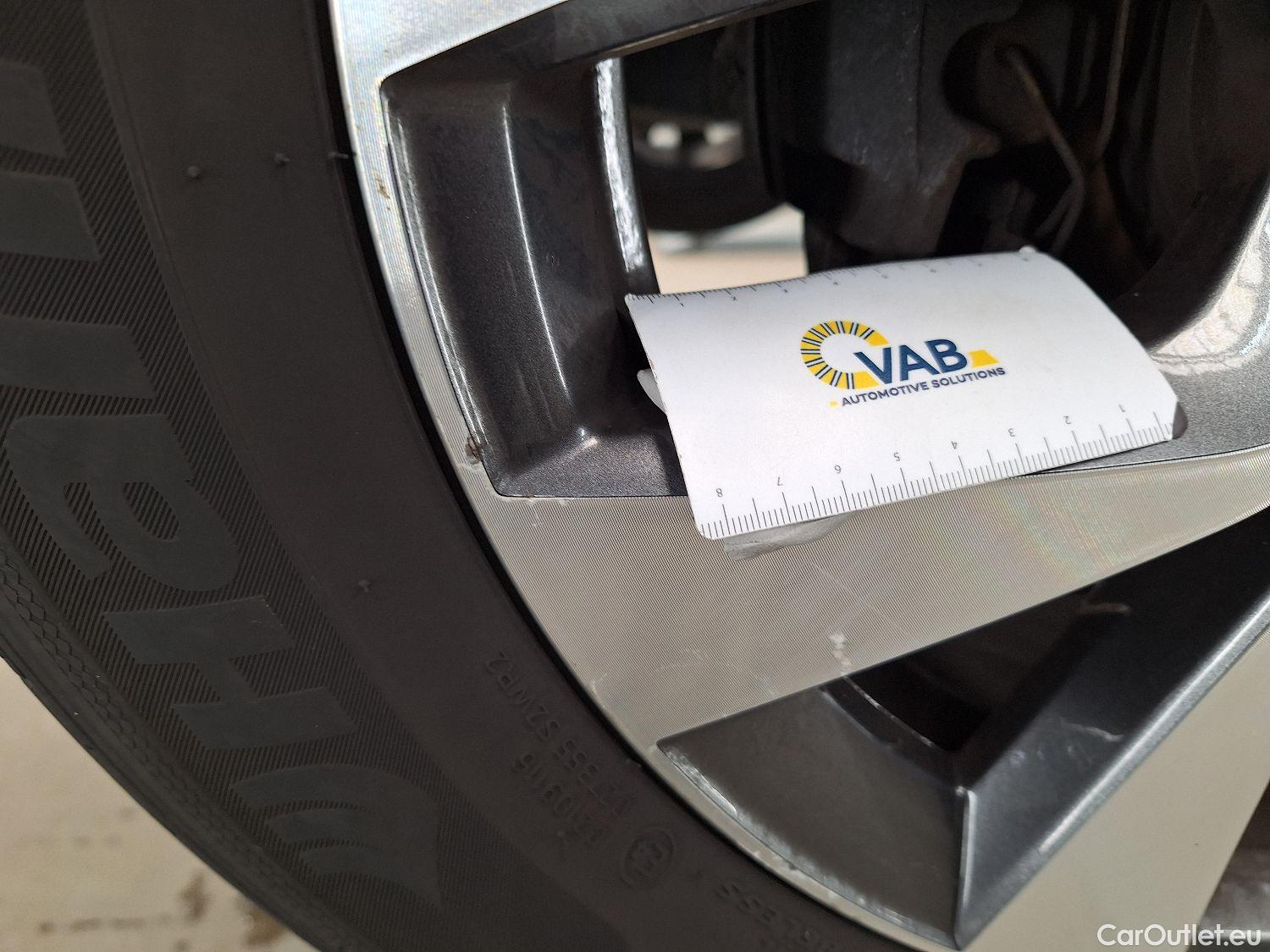  Renault  Captur Renault,  '19, Renault  TCe 130 GPF Intens 5d #33