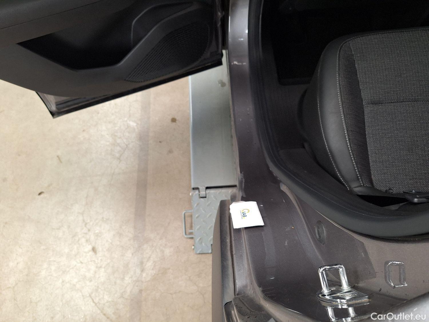  Renault  Captur Renault,  '19, Renault  TCe 130 GPF Intens 5d #59