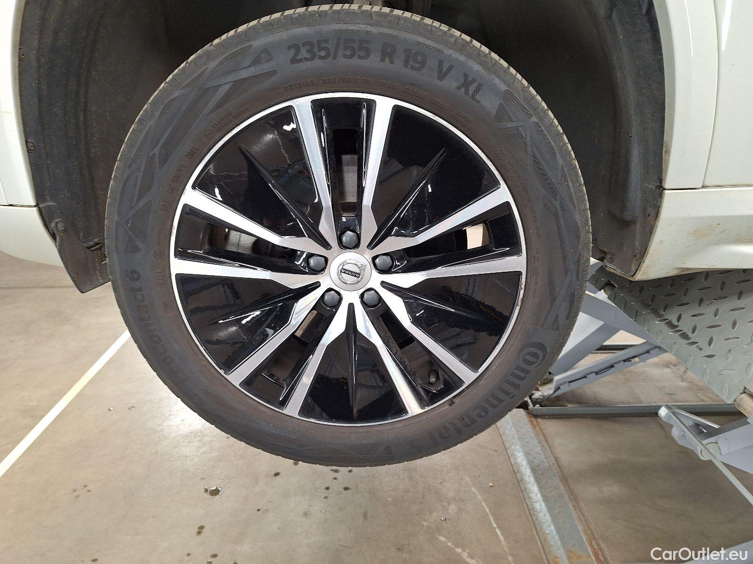  Volvo  XC90 Volvo,  FL'20, Volvo  2.0 B5 D 4WD Geartronic Momentum Pro 7P #17