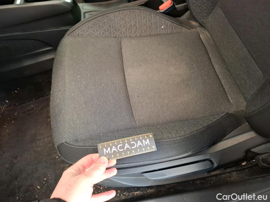  Renault  Clio  V Business Réversible 1.6 E-TECH Hybrid 140CV BVA6 E6d #18