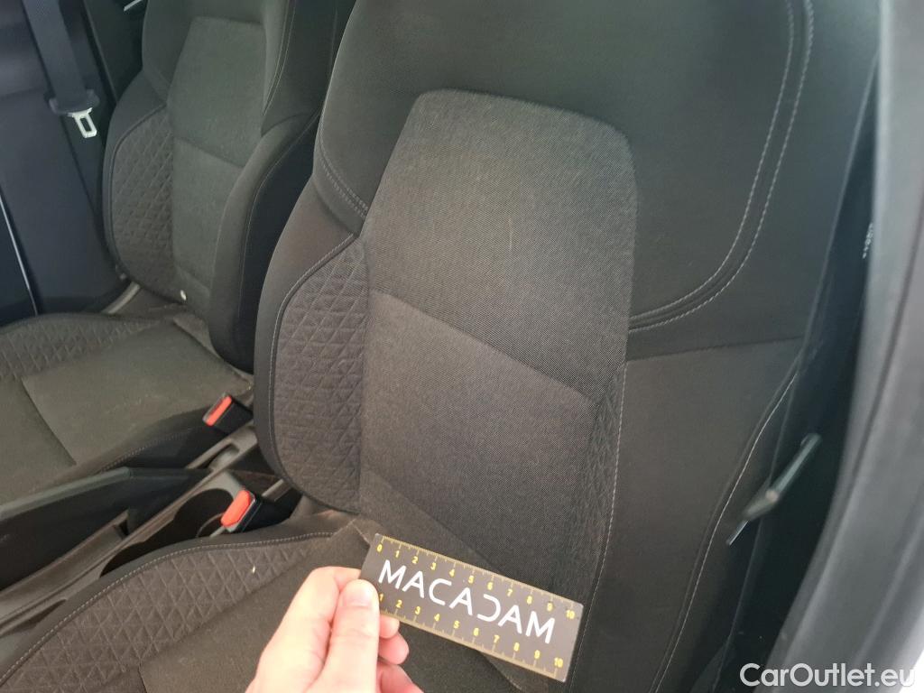  Renault  Clio  V Business Réversible 1.6 E-TECH Hybrid 140CV BVA6 E6d #19