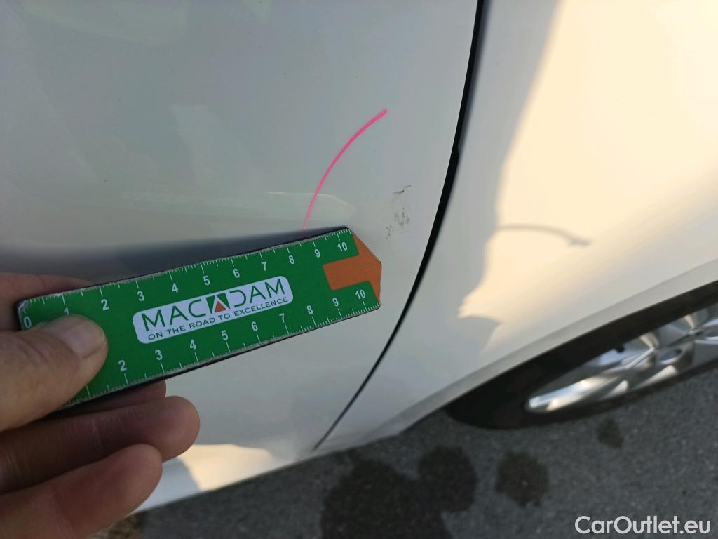  Skoda  Octavia SKODA  / 2020 / 5P / familiar Combi 2.0 TDI 85kW(115CV) DSG Ambition #1