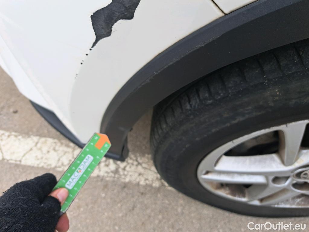  Toyota  C-HR TOYOTA  / 2019 / 5P / todoterreno 1.8 125H Active #71