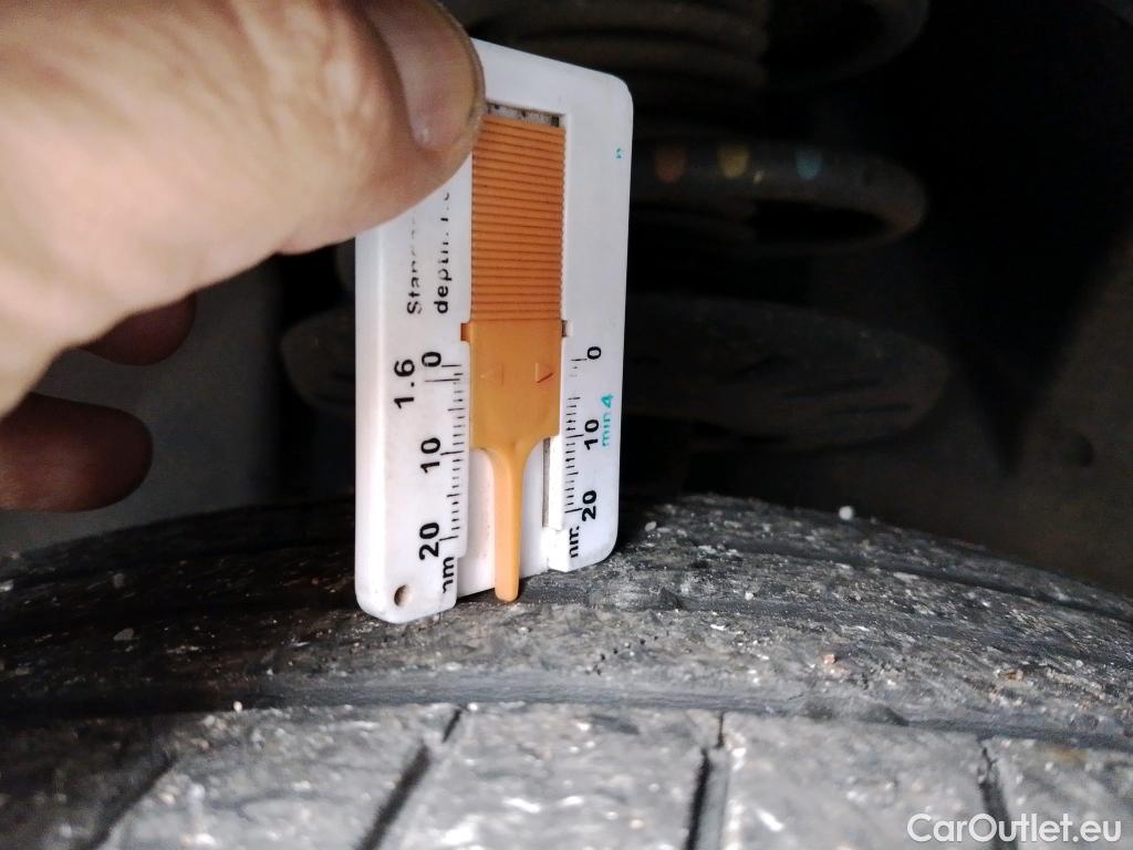  Peugeot  3008 PEUGEOT  / 2020 / 5P / todoterreno 1.5 BlueHDi 96kW (130CV) S&S Active Pack (AC3) #13