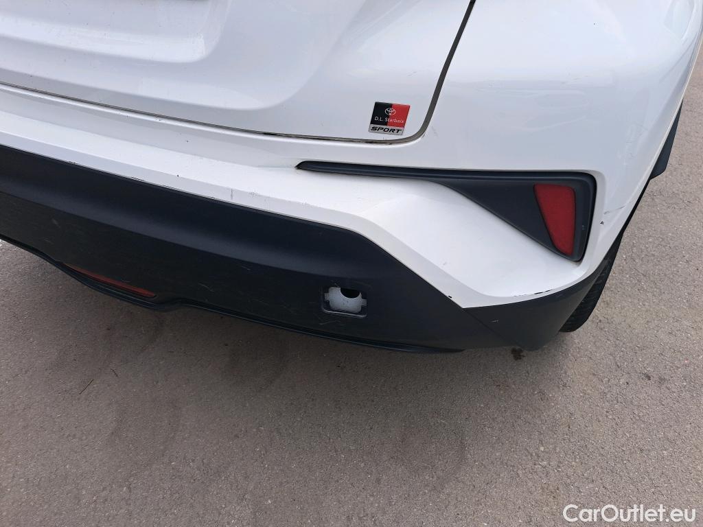 Toyota  C-HR TOYOTA  / 2019 / 5P / todoterreno 1.8 125H Active #68